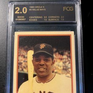 WILLIE MAYS 1985 TOPPS COLLECTOR CARD--GRADED 2 (MISGRADE)